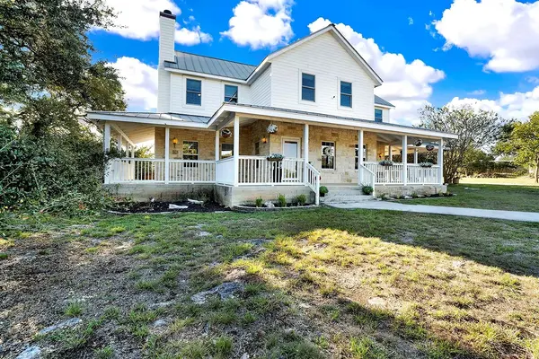 1061 Cascade TRL, San Marcos, TX 78666