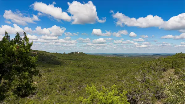 1970 Martin RD, Dripping Springs, TX 78620