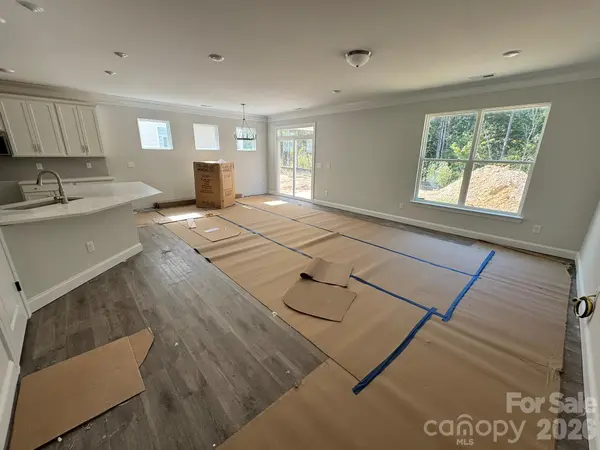 13135 Foxberry RD, Charlotte, NC 28213