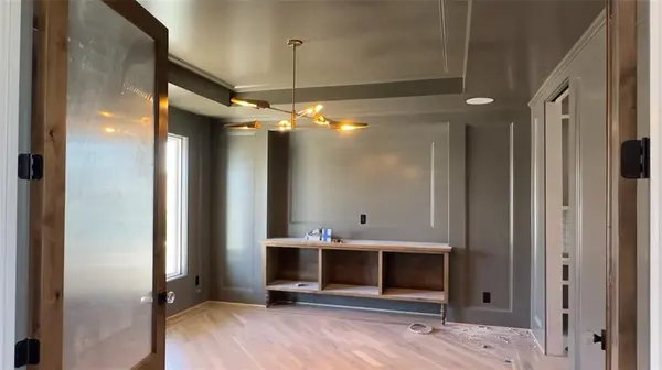 17404 Parkhill ST, Overland Park, KS 66221