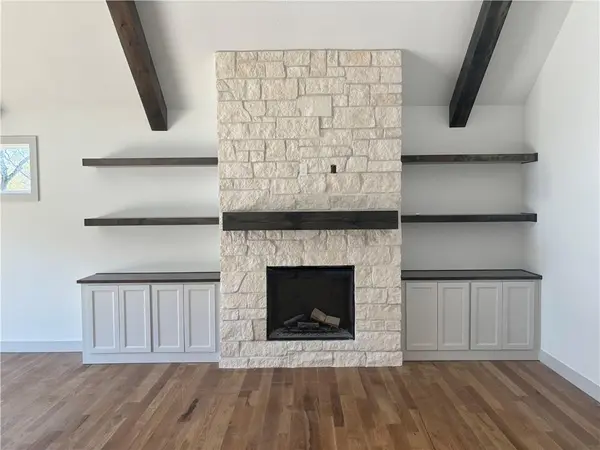 20041 W 226th TER, Spring Hill, KS 66083
