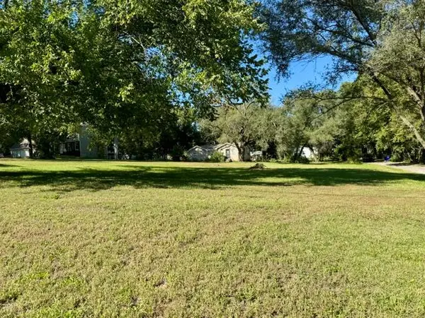 10020 W 51st ST, Merriam, KS 66203