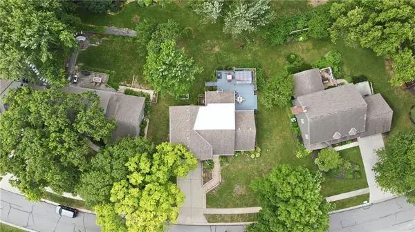 12823 W 82nd ST, Lenexa, KS 66215