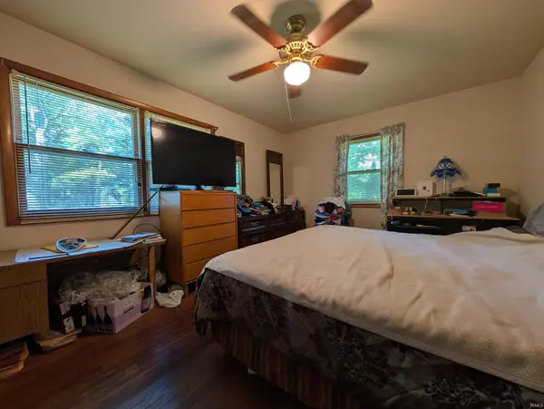 1114 N Summit DR, Vincennes, IN 47591