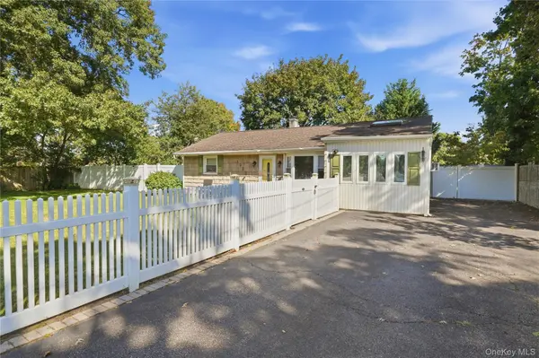1023 Udall RD, Bay Shore, NY 11706