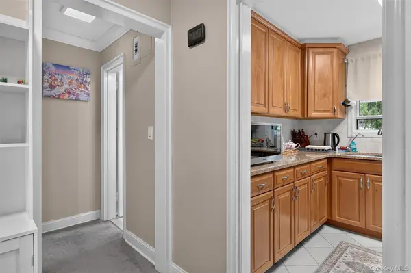 9 Sentry Place #2C, Scarsdale, NY 10583