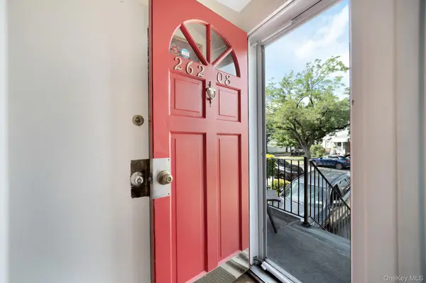 262-08 86th AVE, Floral Park, NY 11001