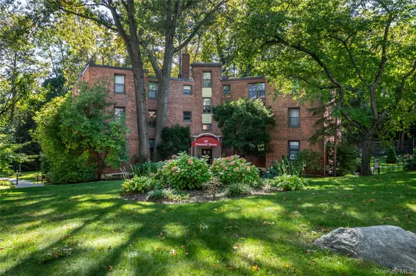 98 Pearsall DR #1C, Mount Vernon, NY 10552