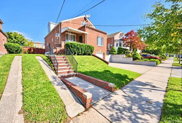 145-61 20th AVE, Whitestone, NY 11357