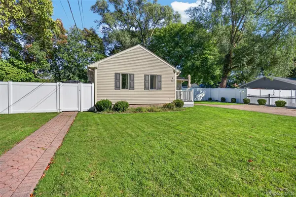 143 Smithtown Polk BLVD, Centereach, NY 11720