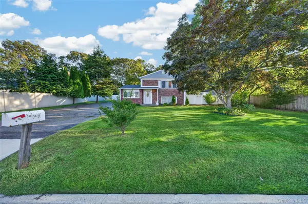 3 Jasper AVE, Patchogue, NY 11772