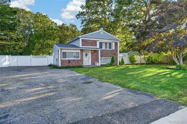 3 Jasper AVE, Patchogue, NY 11772