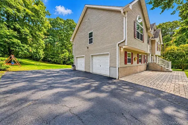 36 Troxell TRL, Carmel, NY 10512