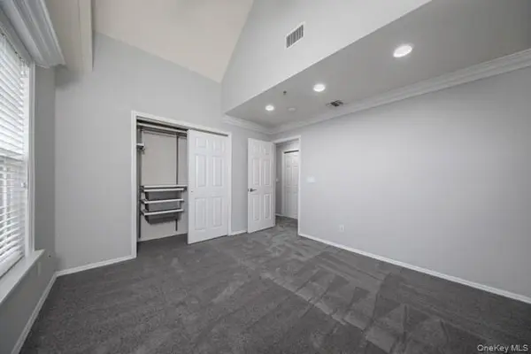 300 Village Green DR #62, Port Jefferson Station, NY 11776