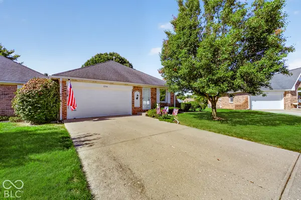 1278 Holiday LN W, Brownsburg, IN 46112