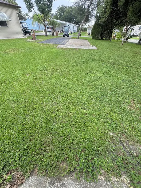 12 SADDLEBAG TRL N, Lake Wales, FL 33898