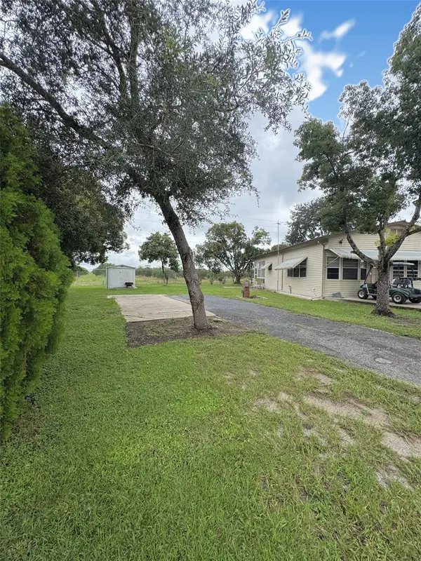 12 SADDLEBAG TRL N, Lake Wales, FL 33898