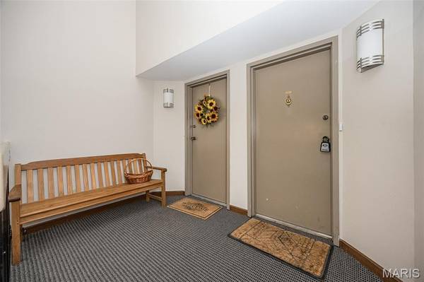 1300 Holgate DR #G6, Unincorporated, MO 63021