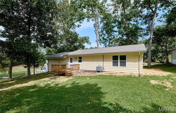 408 Raymond DR, O'fallon, MO 63366