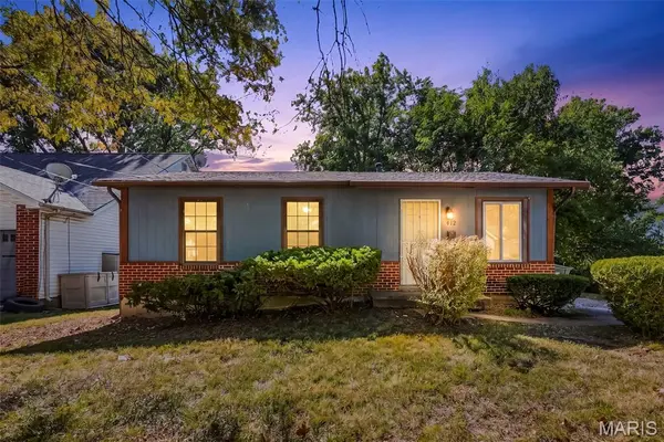 412 New York ST, Kirkwood, MO 63122