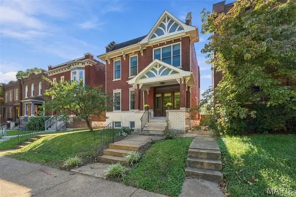 4158 Arsenal ST, St Louis, MO 63116