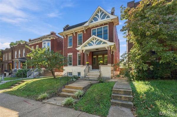 4158 Arsenal ST, St Louis, MO 63116