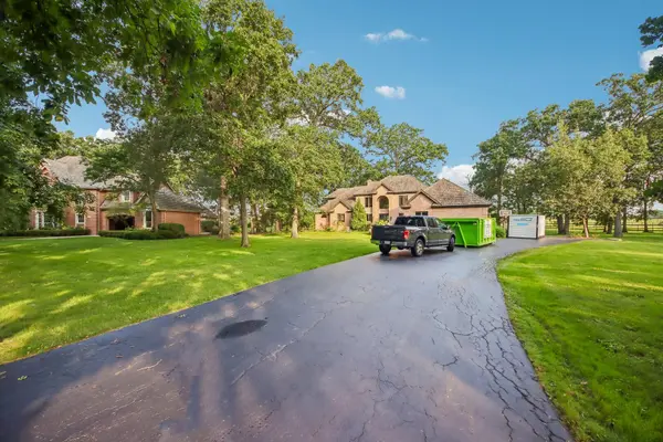 Address not disclosed, Libertyville, IL 60048