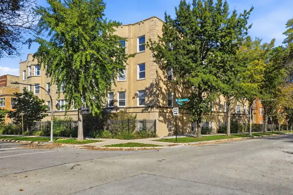6305 N Claremont AVE #1, Chicago, IL 60659