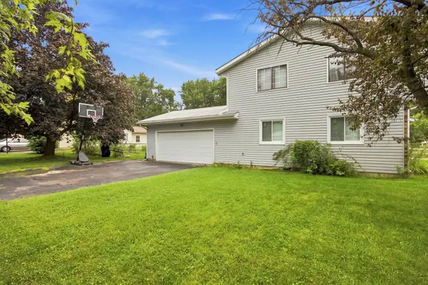 2714 Lydia ST, Waukegan, IL 60085