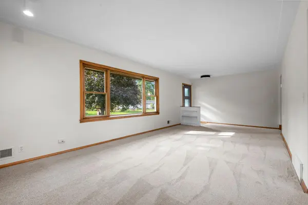 13404 Windyhill RD, Minnetonka, MN 55305