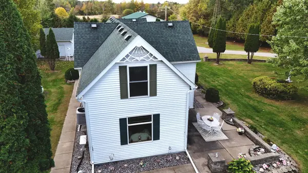 8989 195th AVE NE, Oak Park, MN 56357