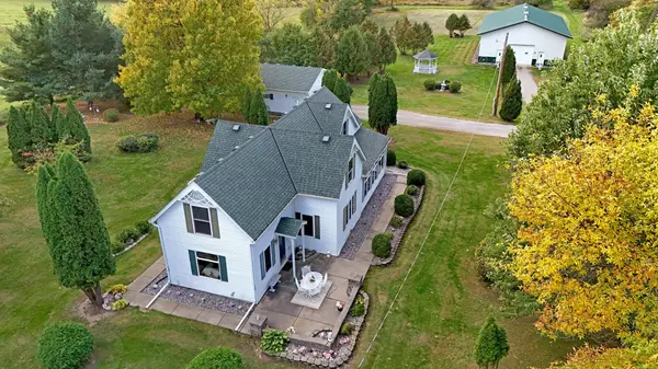 8989 195th AVE NE, Oak Park, MN 56357