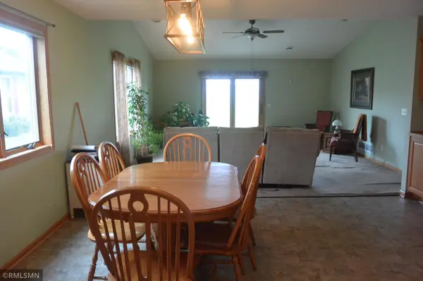 1419 Ranger DR, Glencoe, MN 55336