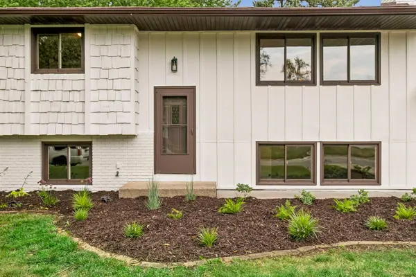 963 Marnie ST S, Maplewood, MN 55119