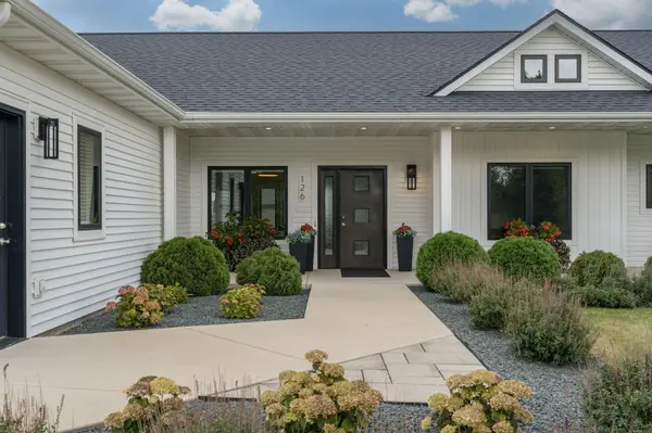 126 Shoreview DR, Elysian, MN 56028