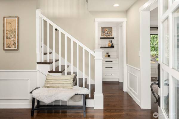 3819 204th AVE NE, Sammamish, WA 98074