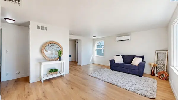 2202 W 5th Avenue, Kennewick, WA 99336