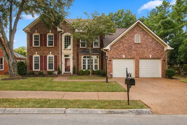 401 Chamberlain Park Ln, Franklin, TN 37069