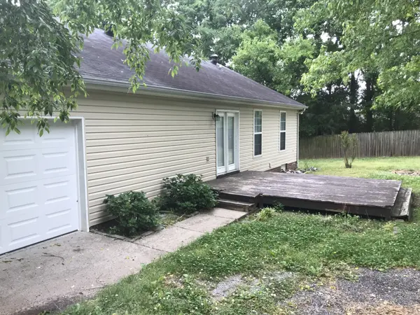 1097 Trice Rd, Lebanon, TN 37087