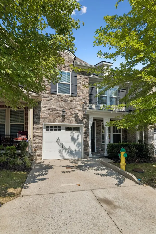 1021 Livingstone Ln, Mount Juliet, TN 37122