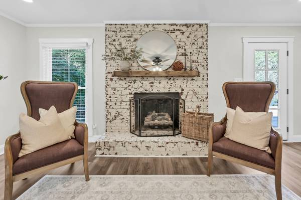 351 Hampshire Dr, Clarksville, TN 37043