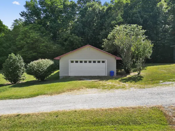 191 County Road 550, Athens, TN 37303