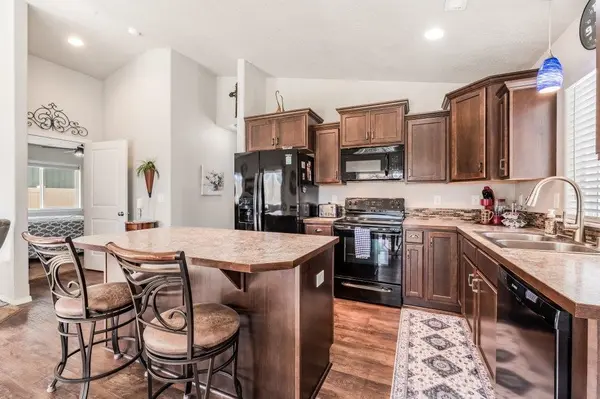 17016 E Nora Ave, Spokane Valley, WA 99016