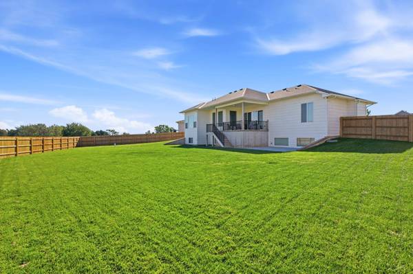9634 W Cedar Ln, Maize, KS 67101