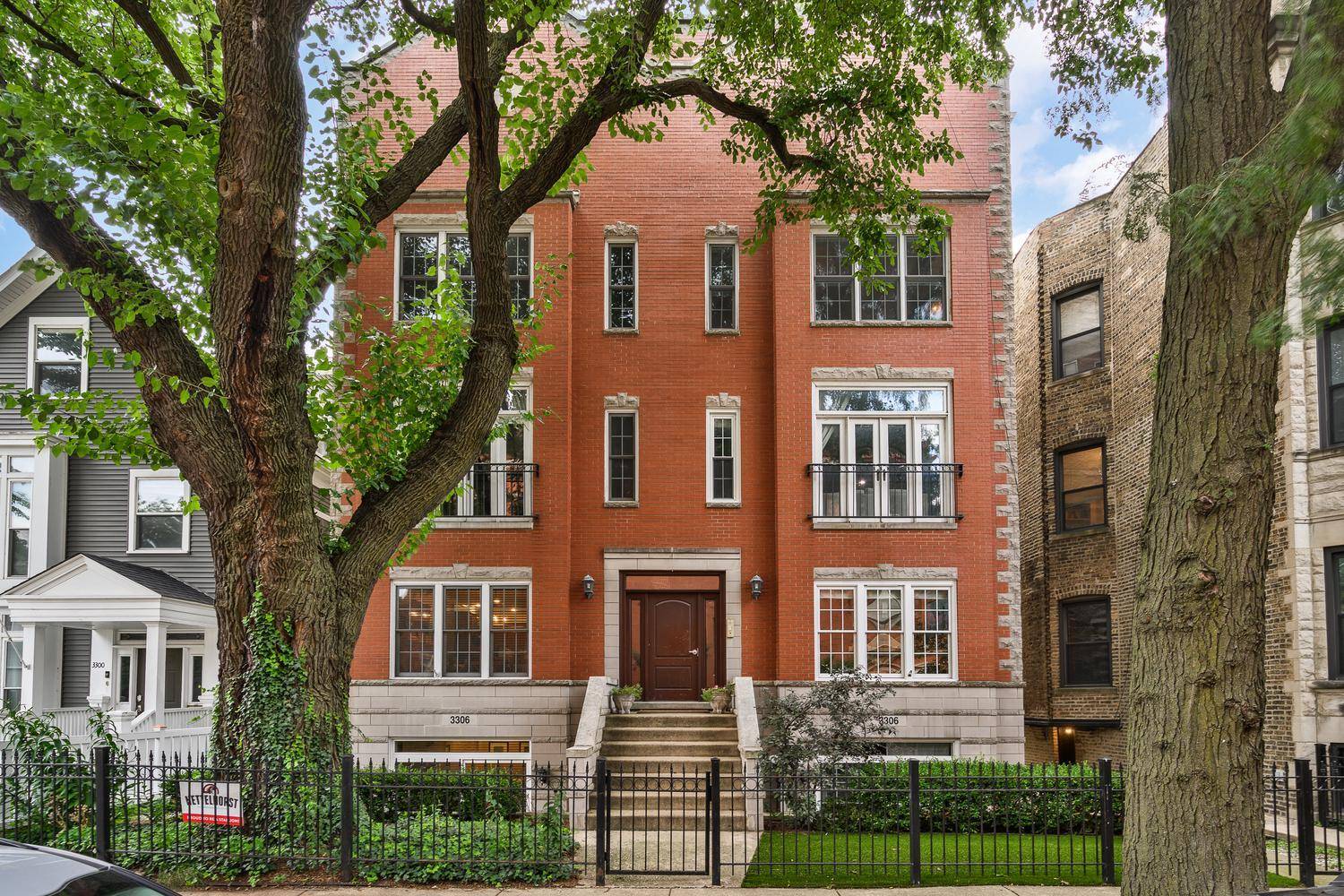 3306 N Clifton AVE #3N, Chicago, IL 60657