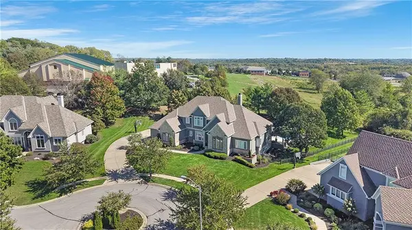 14121 Meadow LN, Leawood, KS 66224