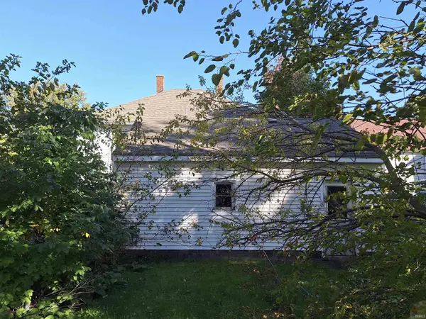 22626 Main ST, Woodburn, IN 46797