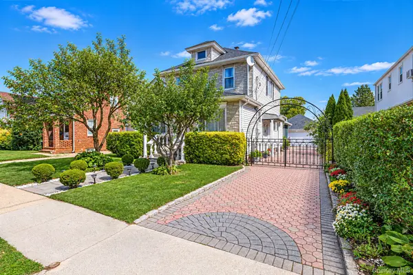 132 Herman BLVD, Franklin Square, NY 11010