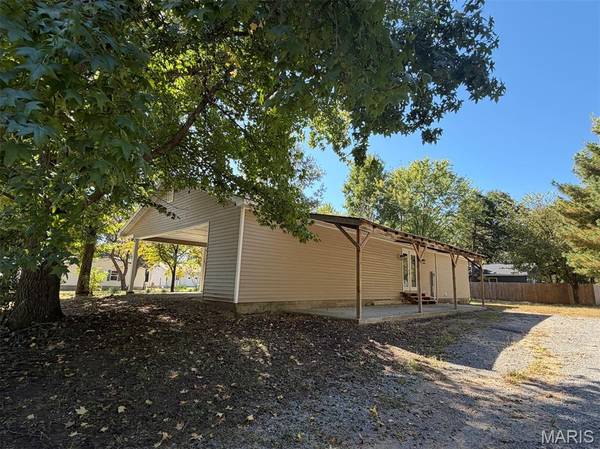 265 Country Cove, Benton, MO 63736