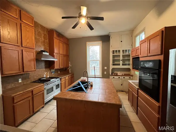 2813 Meramec ST, St Louis, MO 63118